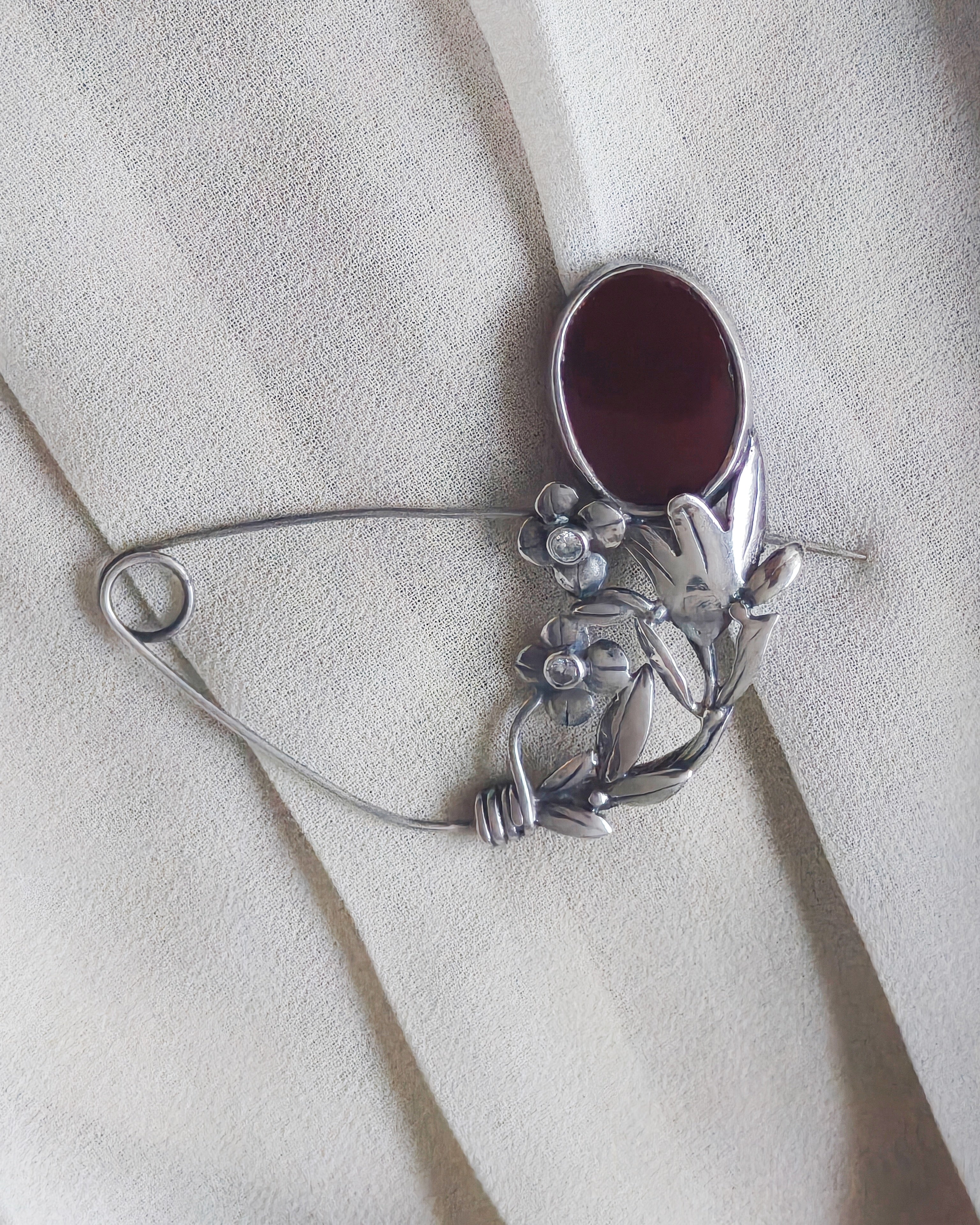 Vintage Sterling Silver Carnelian Floral Safety-Pin Brooch